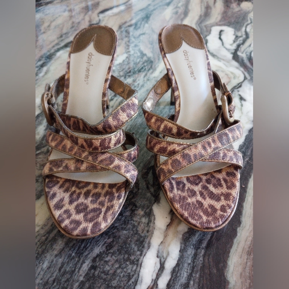 Daisy Fuentes Brown Leopard Sandals